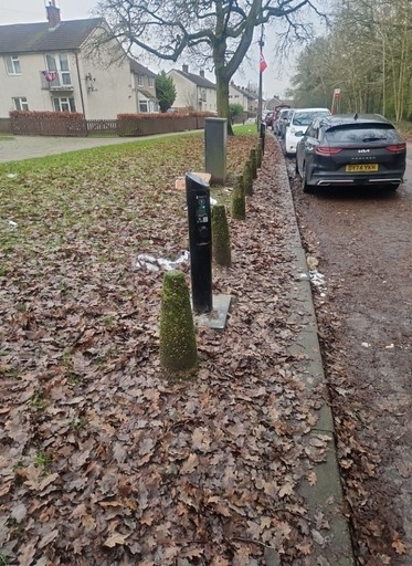 Image of Connected Kerb charge points at Middle Ride
