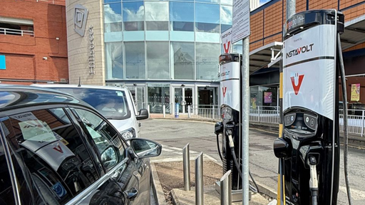 Rapid InstaVolt chargers conveniently located by the main entrance of Hill Street Shopping Centre, perfect for a quick top-up while you shop.