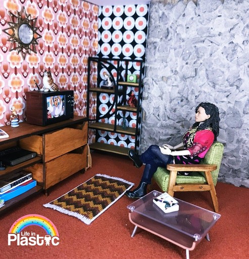 Life in Plastic Dollhouse Miniatures