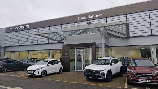 Evans Halshaw Hyundai Leicester Dealership Exterior Front