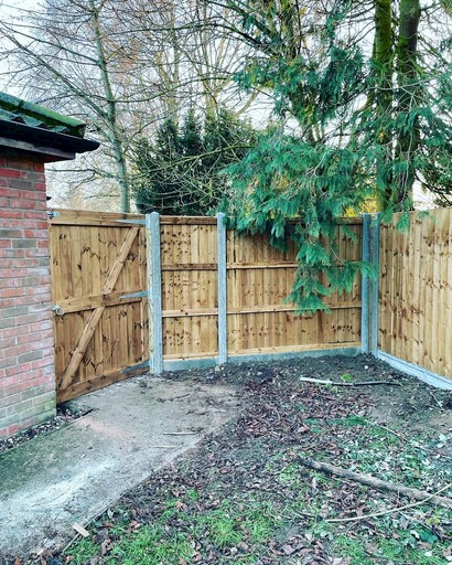 Wooden Gate &amp; Fencing