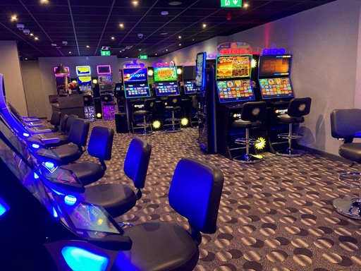 MERKUR Slots Shirley Inside