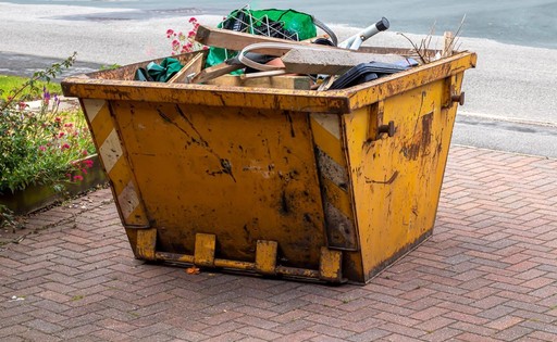 Skips Scunthorpe