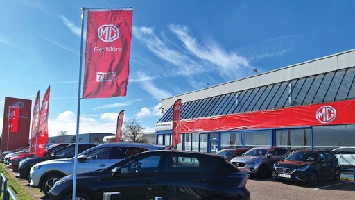 MG Grantham Exterior Showroom Forecourt