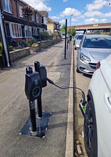 Image of the Connected Kerb charge points at Freshbrook Road