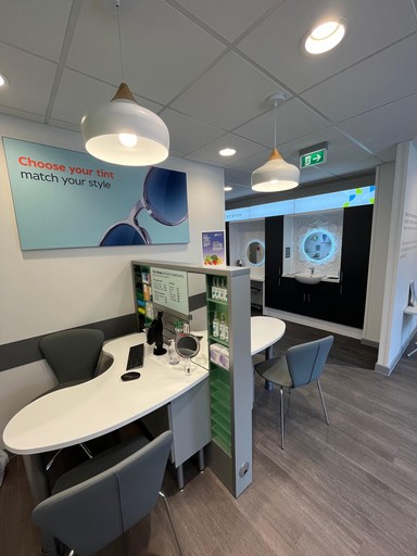 Specsavers Opticians and Audiologists - Porthmadog