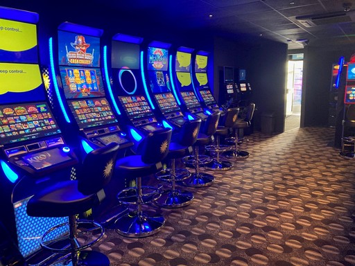 MERKUR Slots Basingstoke - Inside 2