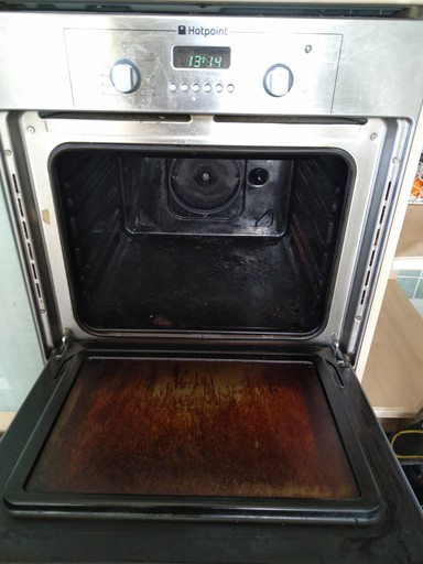 before the oven cleaning service
