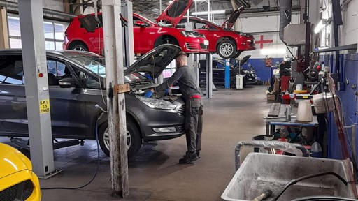 Cars inside Ford Service Centre Milton Keynes