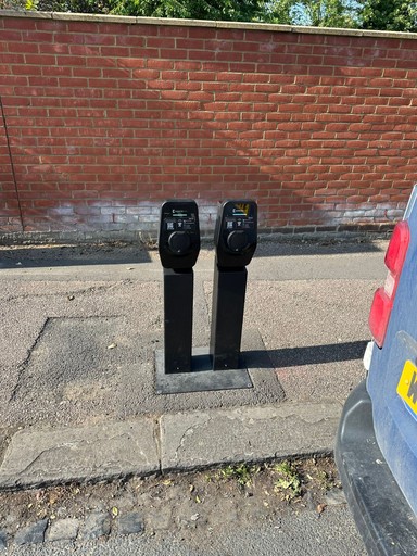 Charge points at Oaklands Road