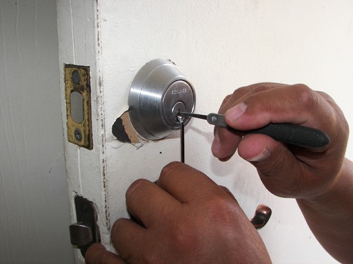 Locksmith in Bridgend mending lock