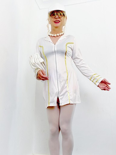 Lisa welcomes you to TransTouch massage