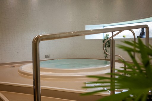 Come and experience all that our spa has to offer. We've got a hot tub, sauna, steam room, monsoon shower, four treatment rooms and nail bar, along with a whole range of treatments and experiences to suit everyone.