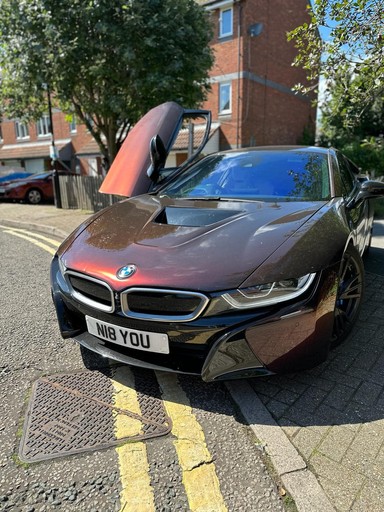 BMW i8