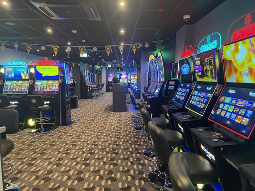 MERKUR Slots Reading Inside