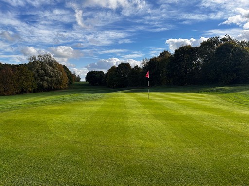 Tinsley Park Golf Course, a historic municipal course nestled in Sheffield, England, offers a diverse golfing experience. Established in 1906, this 6,336-yard, par-72 course features a captivating array of holes designed to challenge golfers of all skill levels.