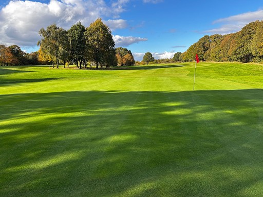 Tinsley Park Golf Course, a historic municipal course nestled in Sheffield, England, offers a diverse golfing experience. Established in 1906, this 6,336-yard, par-72 course features a captivating array of holes designed to challenge golfers of all skill levels.