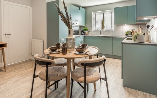 Brook Gardens - Kitchen and Dining Area
