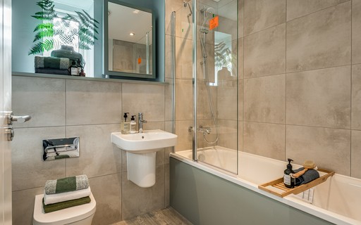 Brook Gardens - Bathroom