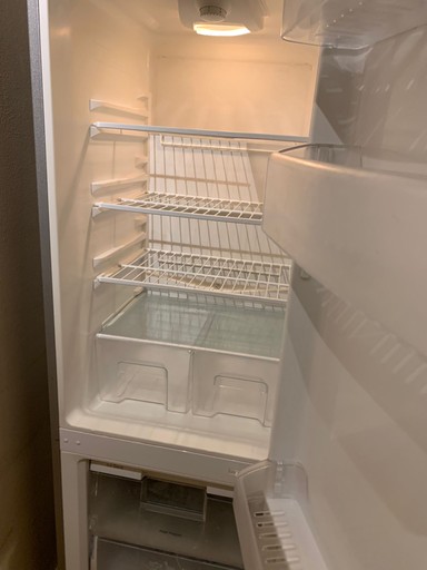 clean inside refrigerator