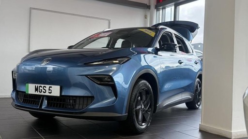 Evans Halshaw MG York Dealership Interior MGS5