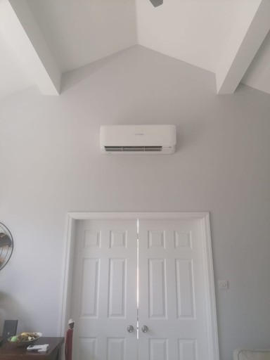Lounge Air Conditioning 