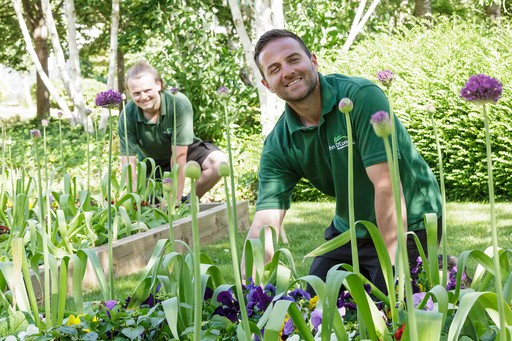 How to Become a Landscaper UK