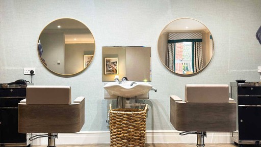 Salon