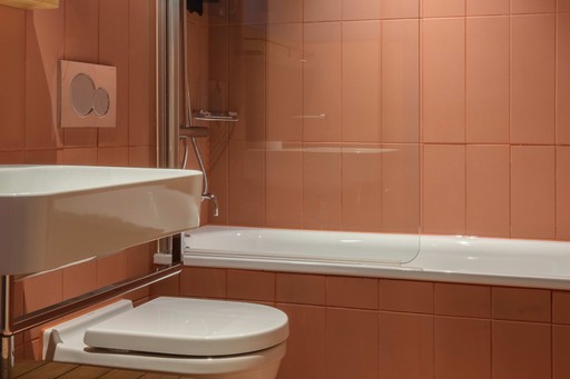 Bathroom : Whitworth Locke, Civic Quarter